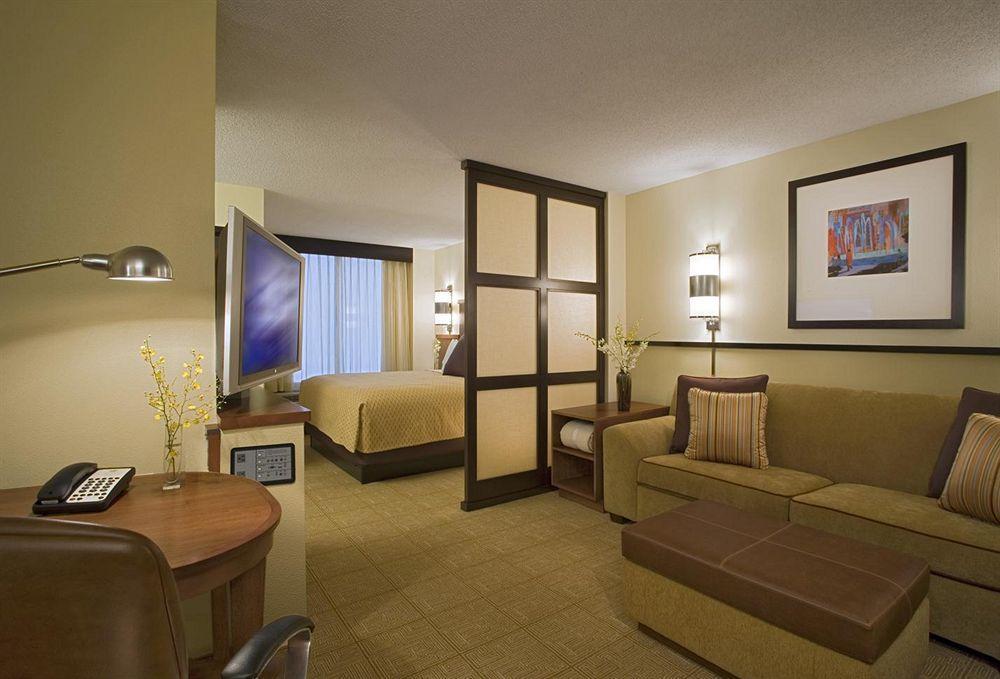 Hyatt Place Des Moines Downtown Szoba fotó