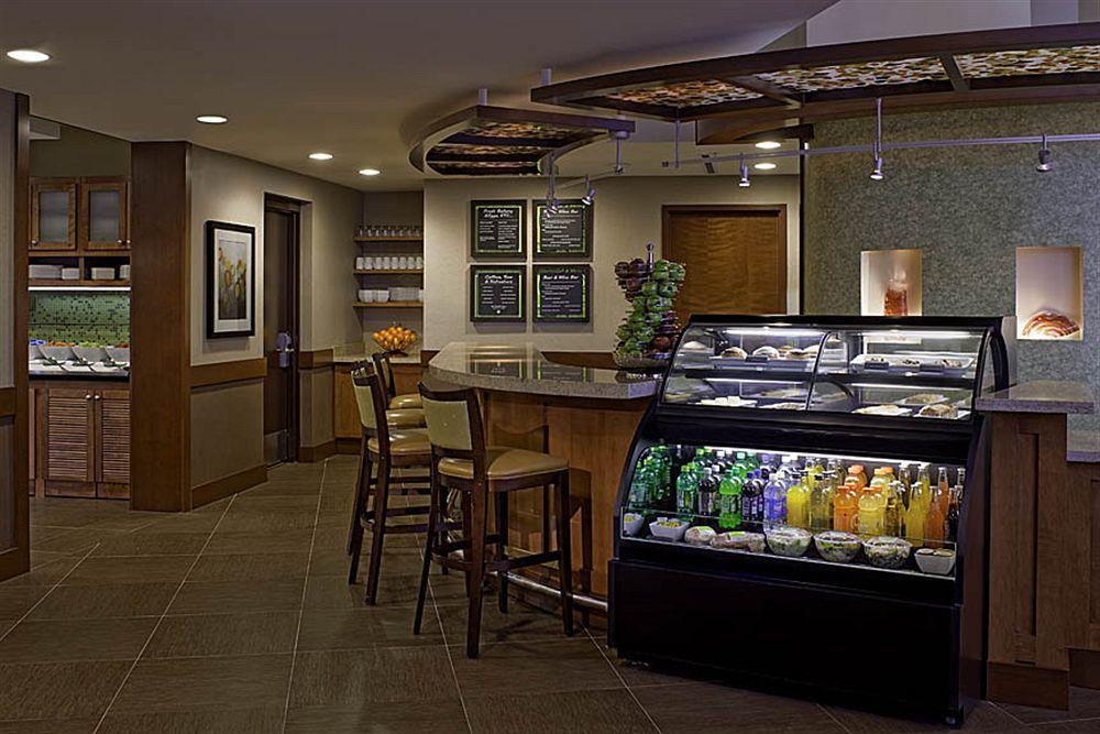 Hyatt Place Des Moines Downtown Étterem fotó